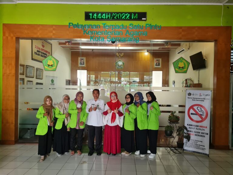 Kunjungan Mahasiwa KKN UIN Walisongo ke Bisnis Ikan Koi Rumahan di Wilayah Pedurungan Semarang 1 Praktik Magang Program MBKM, Prodi Psikologi Gandeng 40 Instansi