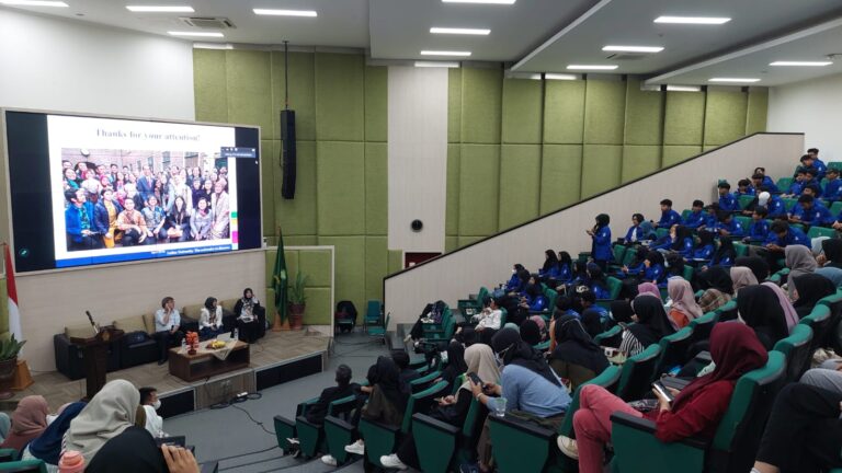 Adakan Guest Lecture, FST UIN Walisongo Datangkan Pakar dari Belanda