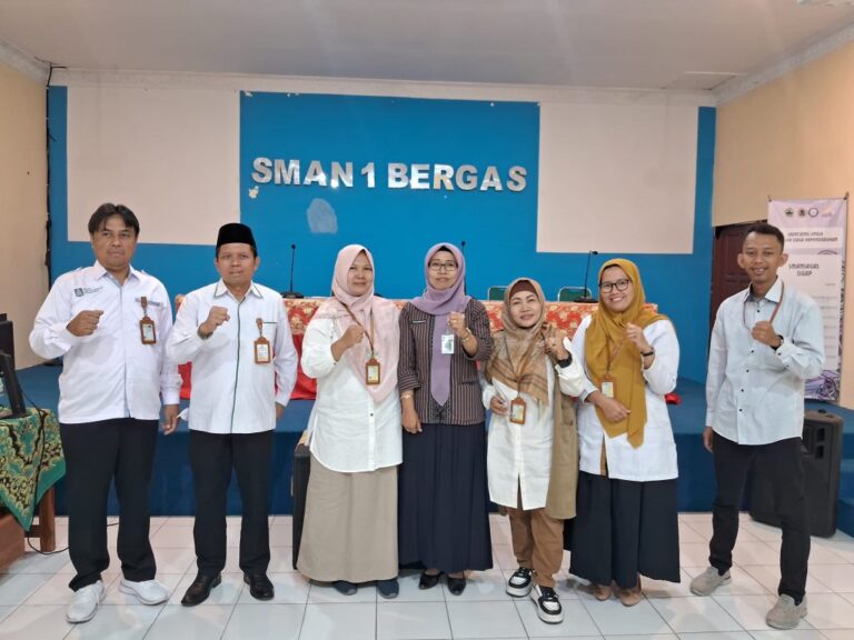 UIN Walisongo Adakan Sosialisasi dan Motivasi di SMA N 1 Bergas
