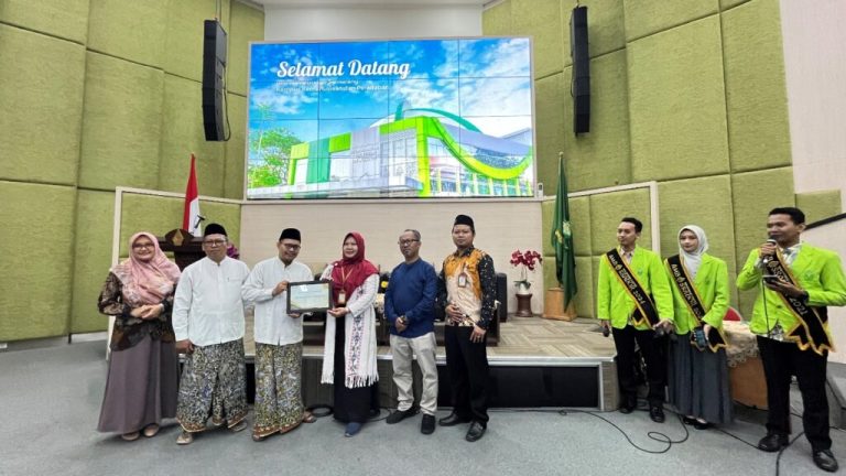 Berikan Layanan Program ‘School Visit to UIN Walisongo’,  UIN Walisongo Semarang Terima Kunjungan MA Qudsiyyah Putri Kudus – UIN Walisongo