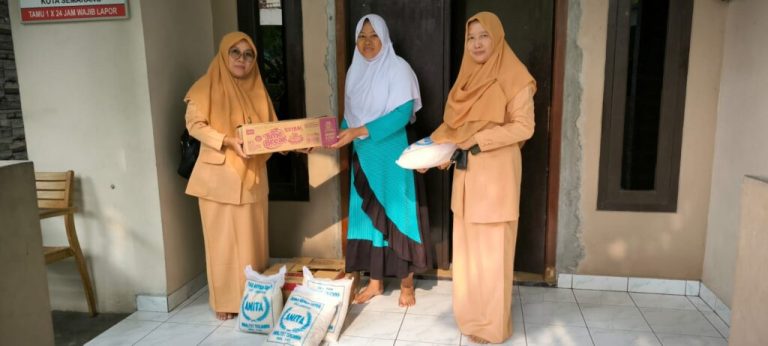 Gerakan Pemakmuran Masjid Kembali Digelar, Wujud DWP UIN Walisongo Peduli Sesama – UIN Walisongo