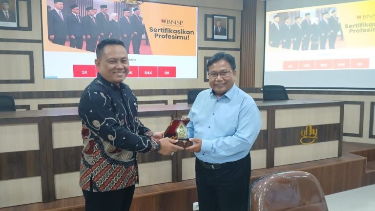 Perkokoh Jatidiri, Lembaga Sertifikasi Profesi UIN Walisongo Selenggarakan Benchmarking – UIN Walisongo