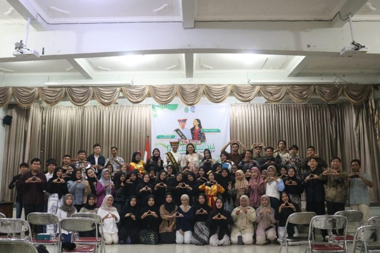 Undang Kenang dan Mbakyu-Berkebaya, CTE Organizer Gelar Talkshow Budaya – UIN Walisongo