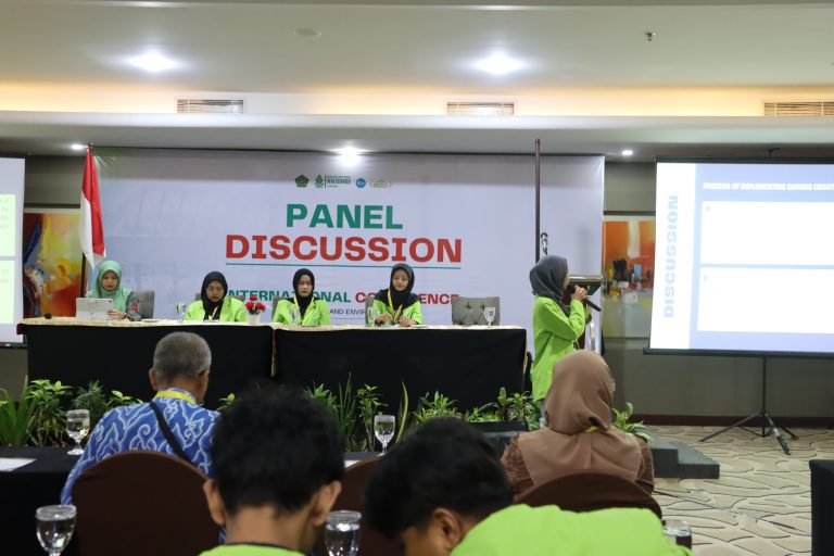 Konsep Islam untuk Mengatasi Tantangan Lingkungan di Student Panel ICRE UIN Walisongo – UIN Walisongo