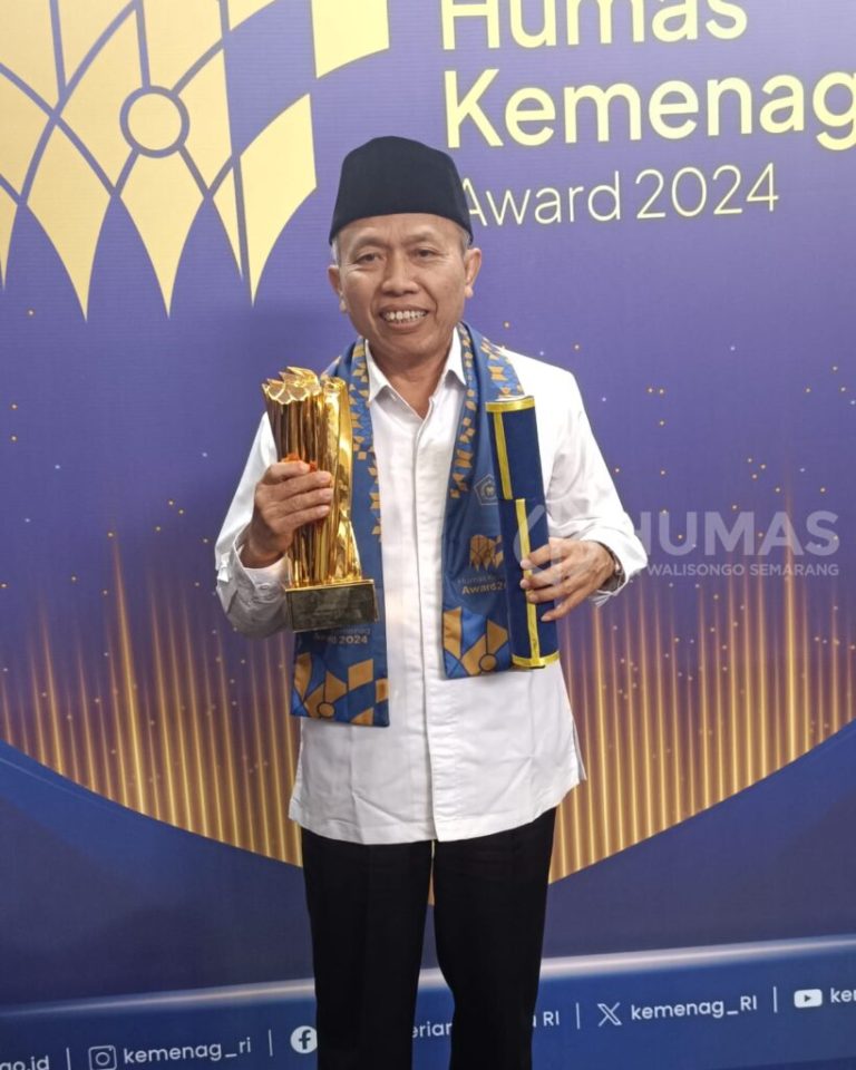 UIN Walisongo Terima Penghargaan Pengelola Media Sosial Terbaik – UIN Walisongo