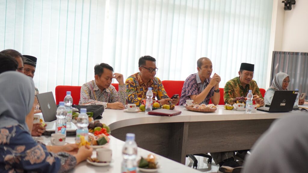130 Pengawas Dikerahkan, UIN Walisongo Semarang Sukses Gelar Ujian Pengetahuan PPG 2025 – UIN Walisongo