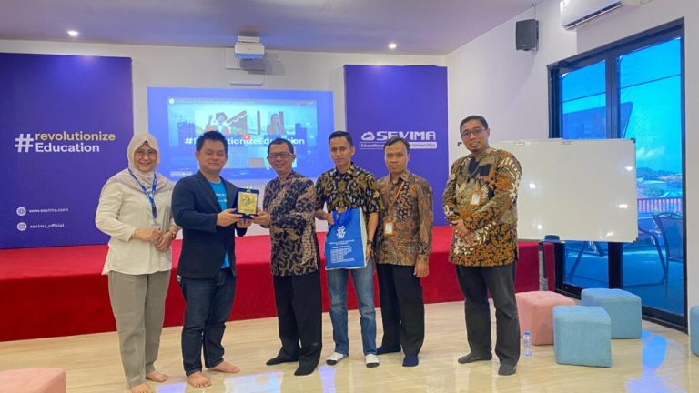 Mahasiswa TI UIN Walisongo Laksanakan KKL ke Surabaya dan Malang – UIN Walisongo
