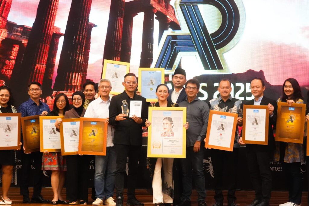 Kemenag Raih Popular Government Institutions Award 2025 – UIN Walisongo 1 Kemenag Raih Popular Government Institutions Award 2025 – UIN Walisongo