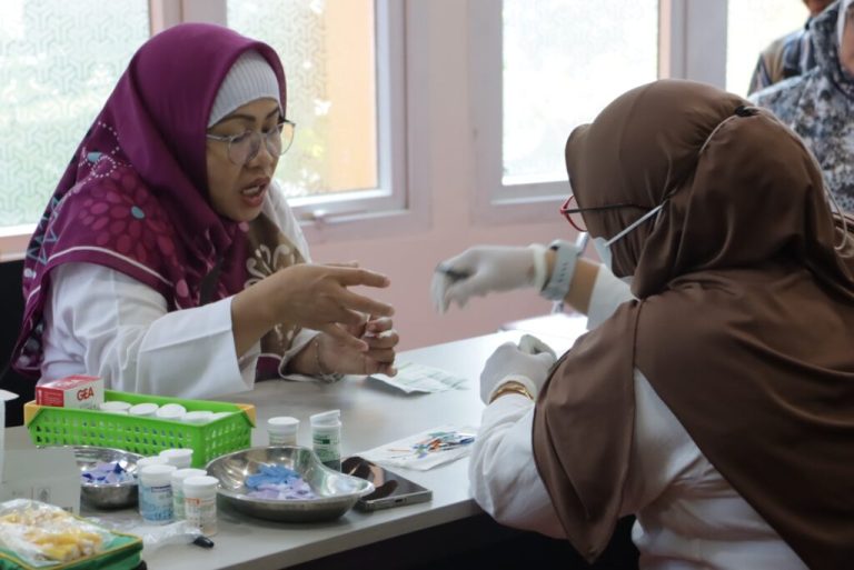 Klinik Pratama UIN Walisongo Gelar Pemeriksaan Kesehatan Gratis, Disambut Antusias Ratusan Peserta – UIN Walisongo 4 Klinik Pratama UIN Walisongo Gelar Pemeriksaan Kesehatan Gratis, Disambut Antusias Ratusan Peserta – UIN Walisongo