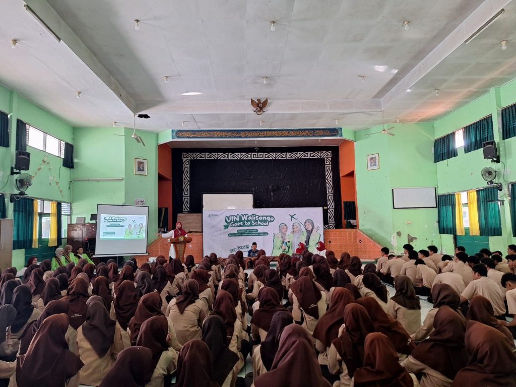 Mantapkan Siswa Madrasah Untuk Lanjut Studi, UIN Walisongo Goes To School Hadir di MAN 2 Kota Semarang