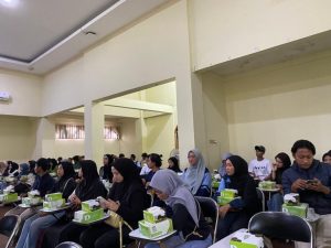 Mahasiswa KKDN Papua Kembali ke Semarang, LP2M dan Dekanat FDK Sambut Kepulangan di Kampus III – UIN Walisongo