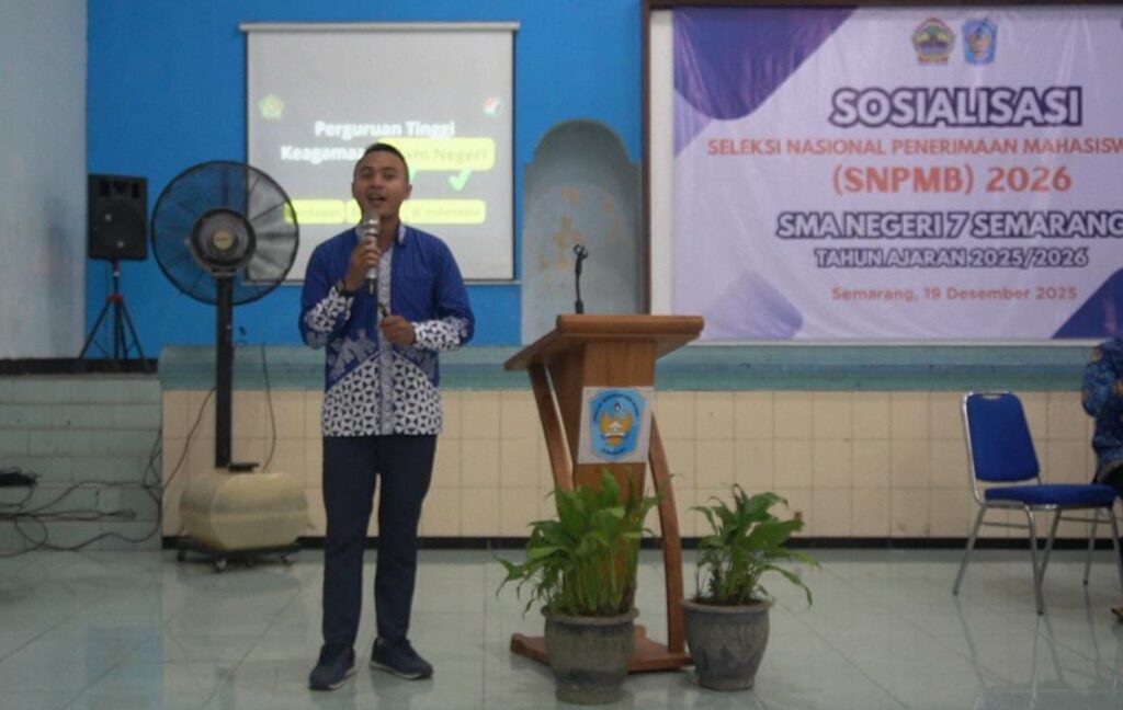 UIN Walisongo Semarang Sosialisasikan Jalur PMB PTKIN kepada Wali Murid Kelas XII SMA Negeri 7 Semarang – UIN Walisongo 1 UIN Walisongo Semarang Sosialisasikan Jalur PMB PTKIN kepada Wali Murid Kelas XII SMA Negeri 7 Semarang – UIN Walisongo