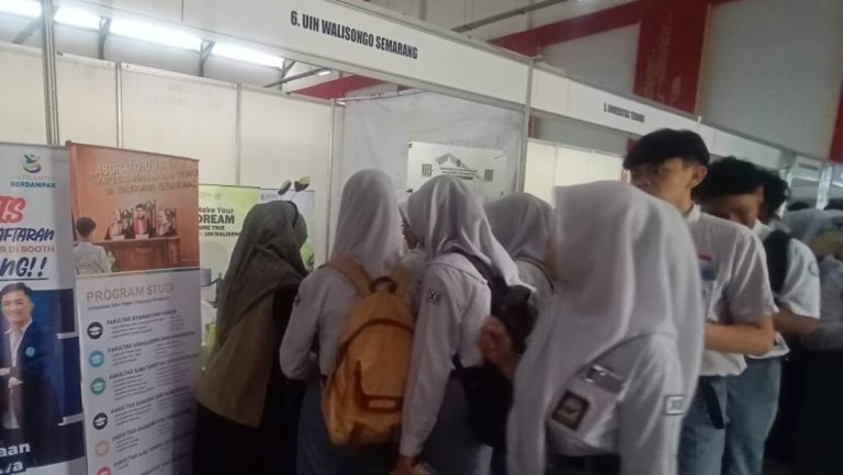 UIN Walisongo Jadi Satu-satunya PTKIN di Edu Fair Grobogan 2026 – UIN Walisongo 5 UIN Walisongo Jadi Satu-satunya PTKIN di Edu Fair Grobogan 2026 – UIN Walisongo