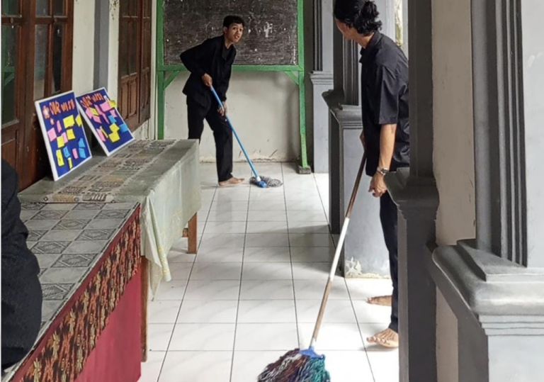 Mahasiswa Beasiswa Cendekia Baznas UIN Walisongo Berbagi Inspirasi di Panti Asuhan Al Hikmah – UIN Walisongo