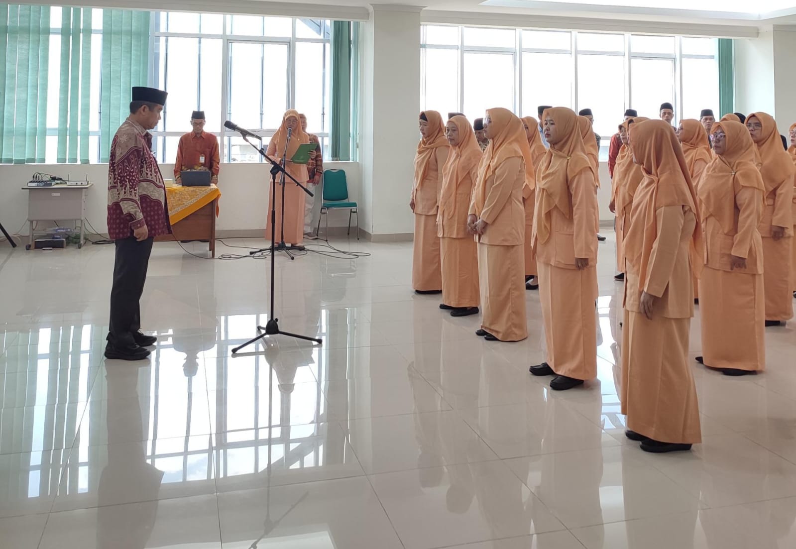 Perkuat Peran Perempuan, DWP UIN Walisongo Dikukuhkan untuk Masa Bakti 2026–2030 – UIN Walisongo