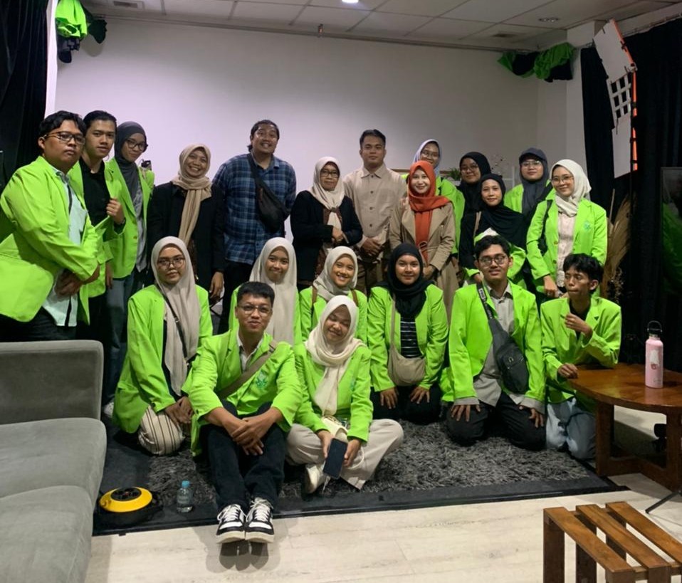 Siapkan Jurnalis Muda, KPI UIN Walisongo Ajak Mahasiswa Kunjungi Media Akurat.co – UIN Walisongo