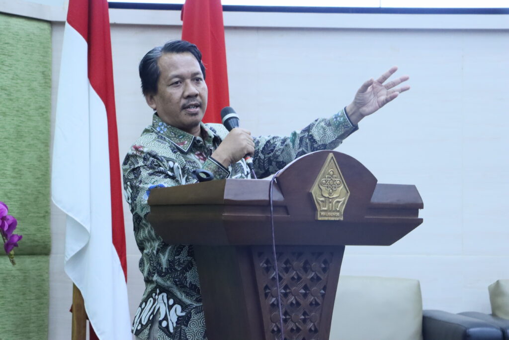 Jadi Perguruan Tinggi Penyelenggara, UIN Walisongo Bersama Dr. Ruchman Basori Bedah Tuntas Kiat Lolos Beasiswa BIB Kemenag 2026 – UIN Walisongo 1 Jadi Perguruan Tinggi Penyelenggara, UIN Walisongo Bersama Dr. Ruchman Basori Bedah Tuntas Kiat Lolos Beasiswa BIB Kemenag 2026 – UIN Walisongo
