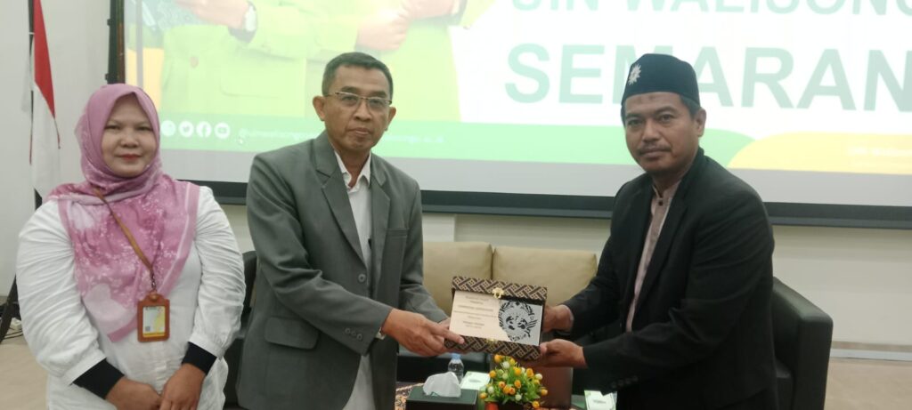 Kenalkan Dunia Kampus, IMBS Miftahul Ulum Sambangi UIN Walisongo – UIN Walisongo