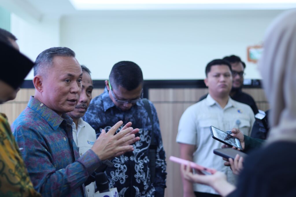 Refleksi 28 Tahun Reformasi, Wamen HAM Mugiyanto Ungkap Alasan Korporasi Harus Ikut Bertanggung Jawab dalam RUU HAM Baru – UIN Walisongo 1 Refleksi 28 Tahun Reformasi, Wamen HAM Mugiyanto Ungkap Alasan Korporasi Harus Ikut Bertanggung Jawab dalam RUU HAM Baru – UIN Walisongo