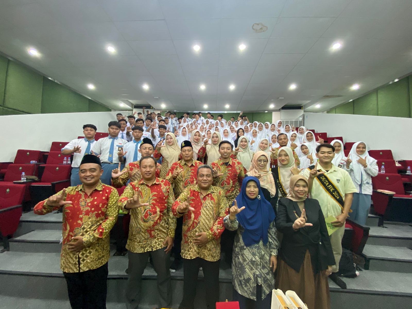 SMA Darul Ulum Sugio Lamongan Kunjungi UIN Walisongo Semarang, Gali Informasi Kampus dan Beasiswa – UIN Walisongo