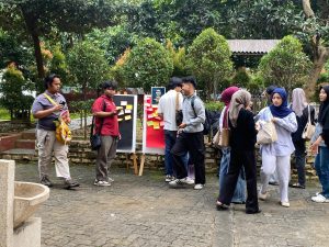 Kampanye Kebaikan Mahasiswa Manajemen Dakwah Tarik Perhatian Mahasiswa – UIN Walisongo