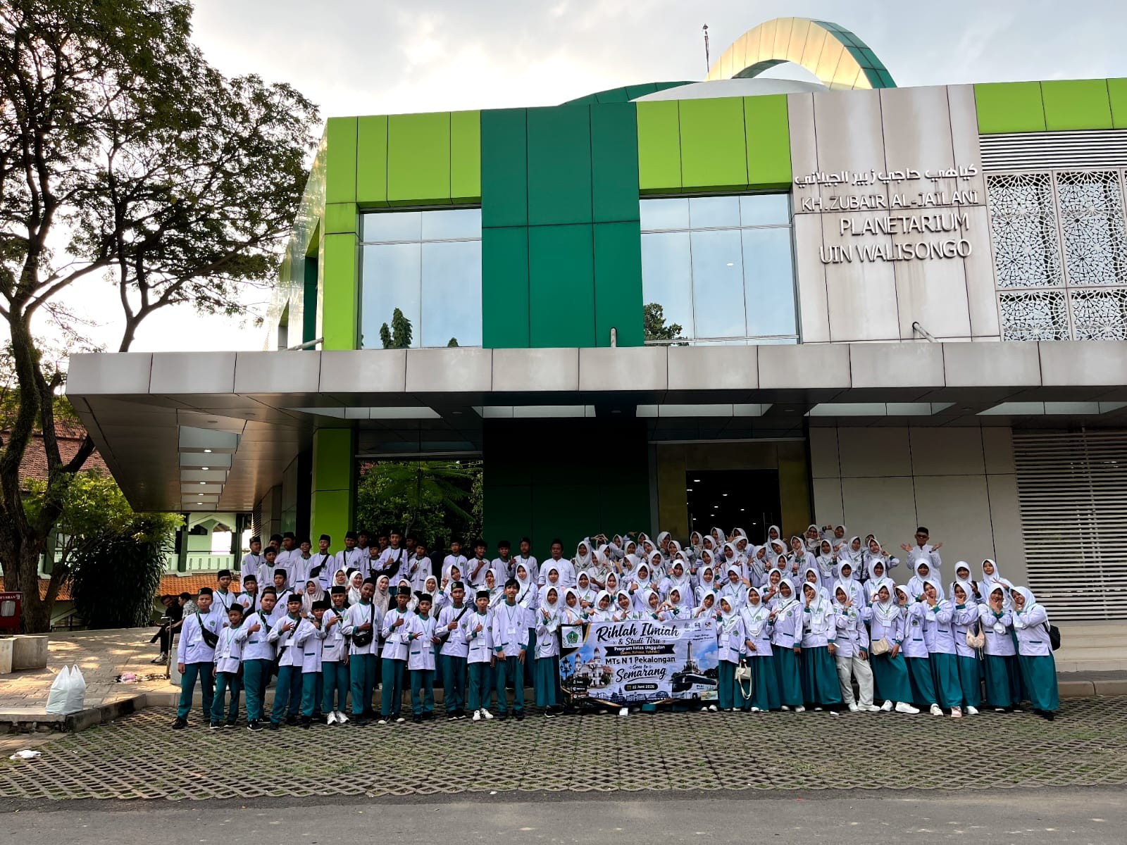 Mengintip Rahasia Semesta, Planetarium UIN Walisongo Jadi Pusat Wisata Edukasi Favorit Warga – UIN Walisongo 1 Mengintip Rahasia Semesta, Planetarium UIN Walisongo Jadi Pusat Wisata Edukasi Favorit Warga – UIN Walisongo