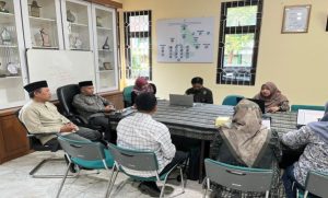 Pacu Pendapatan BLU, WR II UIN Walisongo Berikan Penguatan Kinerja WHC – UIN Walisongo