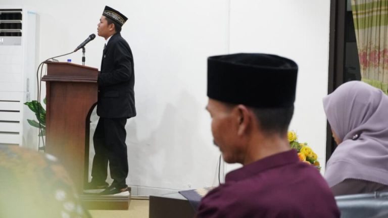 Sapu Bersih Beasiswa dari Bidikmisi hingga BIB, Mantan Pemulung Ini Jadi Doktor ke-409 UIN Walisongo dengan IPK 3,89 – UIN Walisongo 2 Sapu Bersih Beasiswa dari Bidikmisi hingga BIB, Mantan Pemulung Ini Jadi Doktor ke-409 UIN Walisongo dengan IPK 3,89 – UIN Walisongo