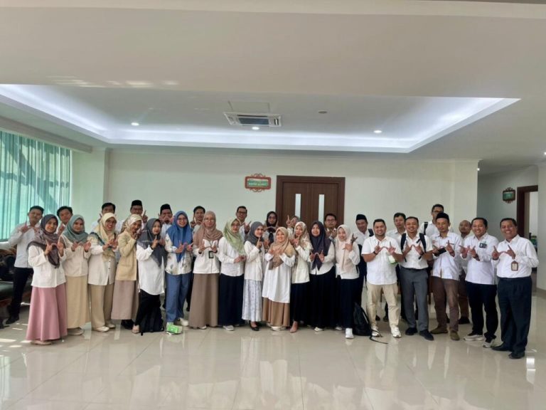 Koordinasi PIC Tracer Study Perkuat Sinergi Program Studi dalam Meningkatkan Partisipasi Alumni – UIN Walisongo 12 Koordinasi PIC Tracer Study Perkuat Sinergi Program Studi dalam Meningkatkan Partisipasi Alumni – UIN Walisongo