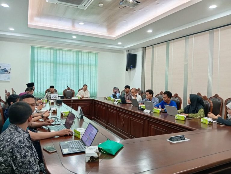 Pertahankan Rekor 5 Tahun Beruntun, UIN Walisongo Bersiap Amankan Predikat ‘Informatif’ Tertinggi di Monitoring KIP 2026 – UIN Walisongo 16 Pertahankan Rekor 5 Tahun Beruntun, UIN Walisongo Bersiap Amankan Predikat ‘Informatif’ Tertinggi di Monitoring KIP 2026 – UIN Walisongo