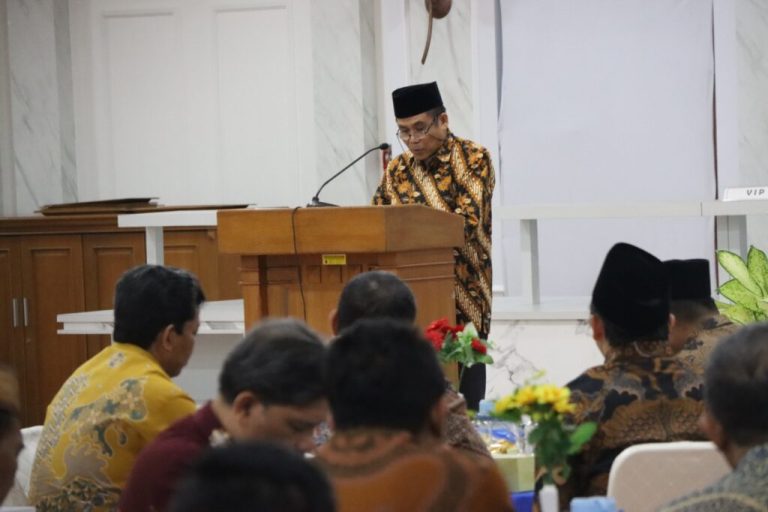 Rektor UIN Walisongo Tegaskan Akreditasi Bukan Sekadar Lencana Birokrasi – UIN Walisongo 13 Rektor UIN Walisongo Tegaskan Akreditasi Bukan Sekadar Lencana Birokrasi – UIN Walisongo
