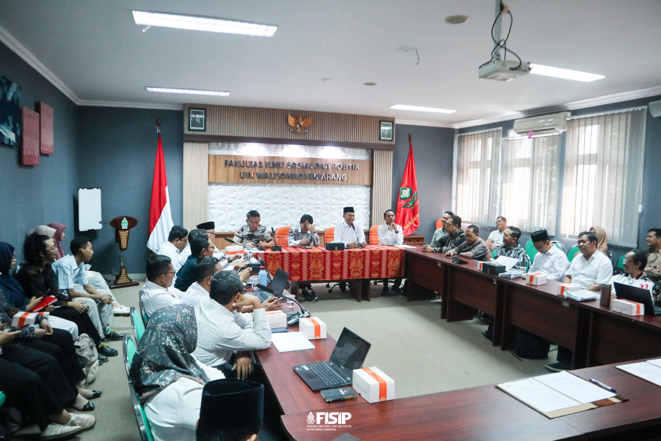 FISIP UIN Walisongo dan Bawaslu Dorong Integrasi Penanganan Pelanggaran Netralitas ASN – UIN Walisongo 1 FISIP UIN Walisongo dan Bawaslu Dorong Integrasi Penanganan Pelanggaran Netralitas ASN – UIN Walisongo