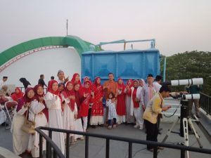 Hilal Rabiul Awal Berhasil Teramati, Planetarium UIN Walisongo Buka Edukasi Rukyah untuk Masyarakat – UIN Walisongo