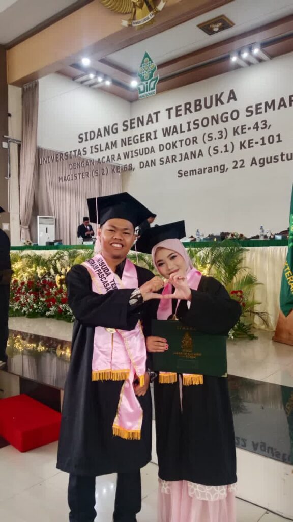 Kisah Perjuangan Dr. Nasikhin dari Beras Kondangan Hingga Panggung S3 UIN Walisongo – UIN Walisongo 1 Kisah Perjuangan Dr. Nasikhin dari Beras Kondangan Hingga Panggung S3 UIN Walisongo – UIN Walisongo