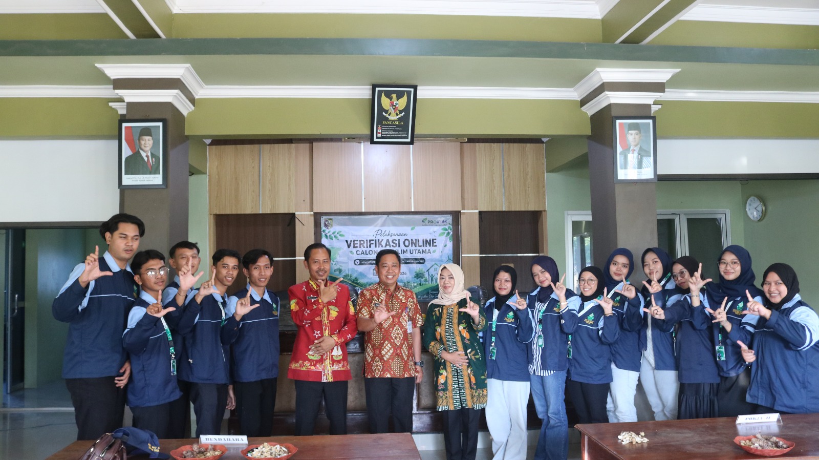 Kolaborasi KKN MIT Posko 111 UIN Walisongo, Pemdes, dan DLH Demak Wujudkan Kampung Iklim – UIN Walisongo 1 Kolaborasi KKN MIT Posko 111 UIN Walisongo, Pemdes, dan DLH Demak Wujudkan Kampung Iklim – UIN Walisongo