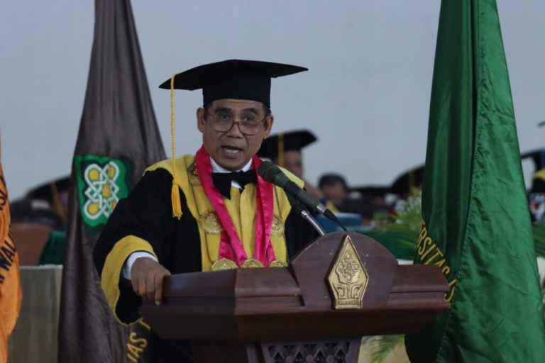 Kukuhkan 1.006 Lulusan hingga Angkat Kisah Haru Perjuangan Anak Buruh Tani – UIN Walisongo 10 Kukuhkan 1.006 Lulusan hingga Angkat Kisah Haru Perjuangan Anak Buruh Tani – UIN Walisongo