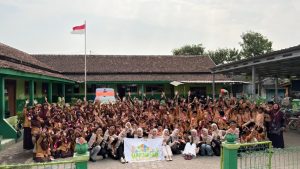 Peringati Hari Anak Nasional, KKN UIN Walisongo Gelar Budaya Literasi – UIN Walisongo
