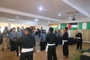 Peserta Belajar Angklung, Pencak Silat, hingga Tampilkan Budaya Negara Masing-Masing – UIN Walisongo