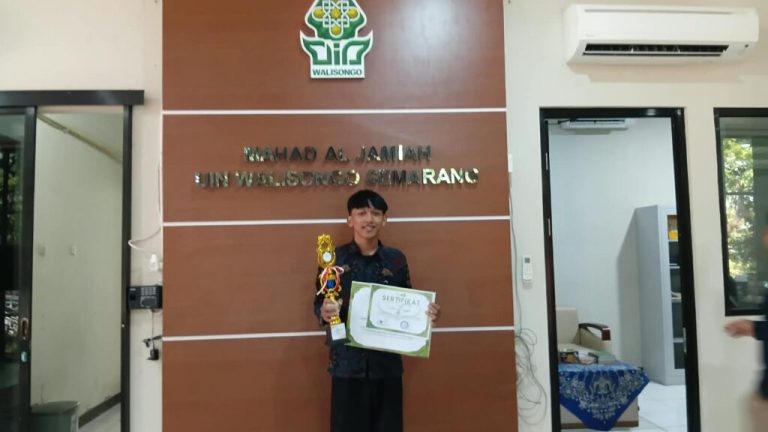 Mahasantri Ma’had Al-Jami’ah UIN Walisongo Raih Juara 1 MTQ Semarak Harlah IAT ke-36 – UIN Walisongo 12 Mahasantri Ma’had Al-Jami’ah UIN Walisongo Raih Juara 1 MTQ Semarak Harlah IAT ke-36 – UIN Walisongo